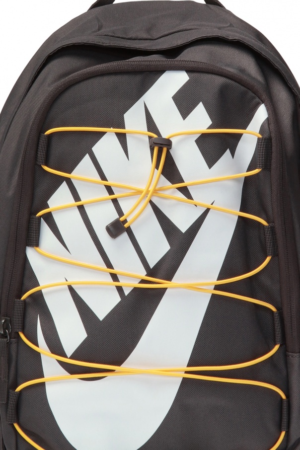 nike hayward 26l backpack